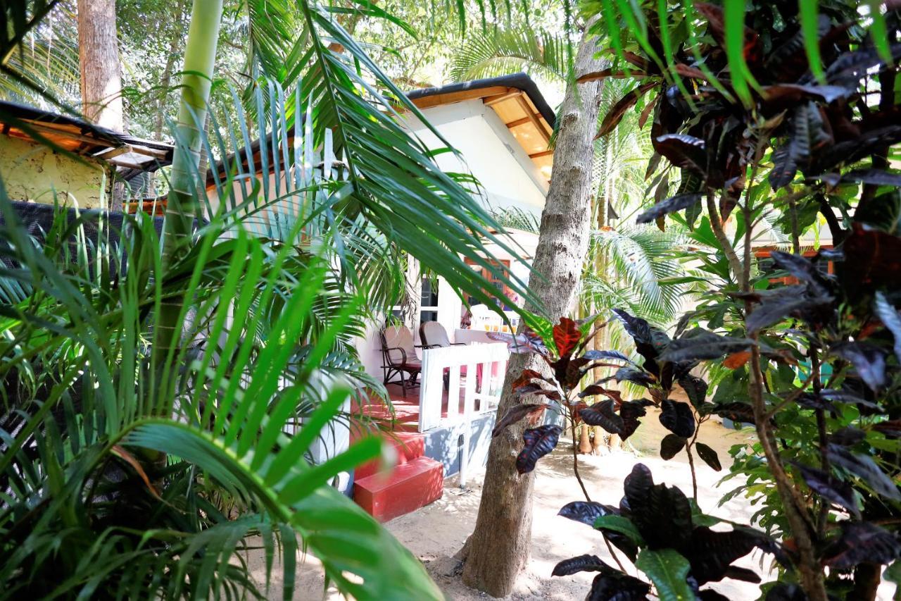 Temple Garden Seaside Cottages Palolem Exterior photo